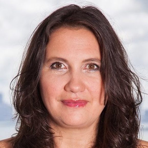 Meet your Posher, Elizabeth - Picture 1 of 1